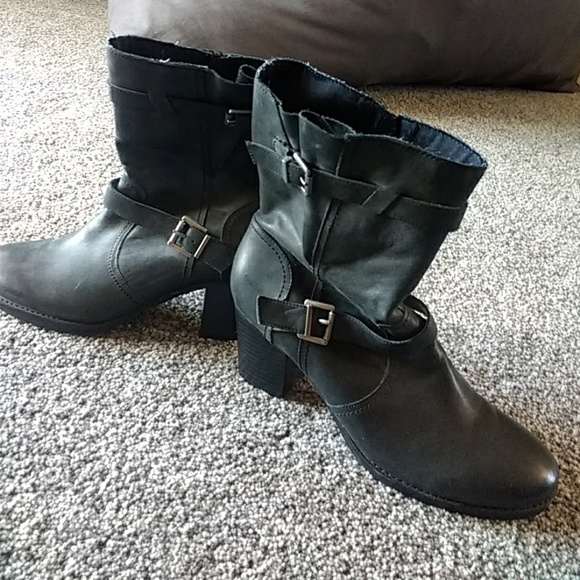 Size 11 black leather boots - Picture 1 of 4